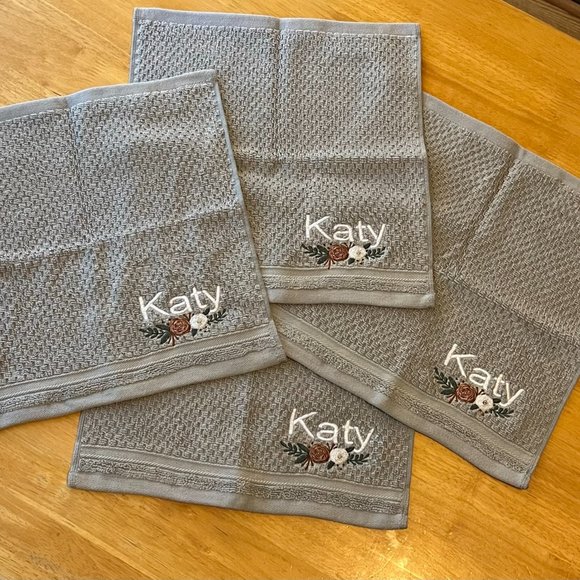 Threshold bath towel set - NWT - embroidered with flowers & Katy - Classic Gray - Picture 4 of 10
